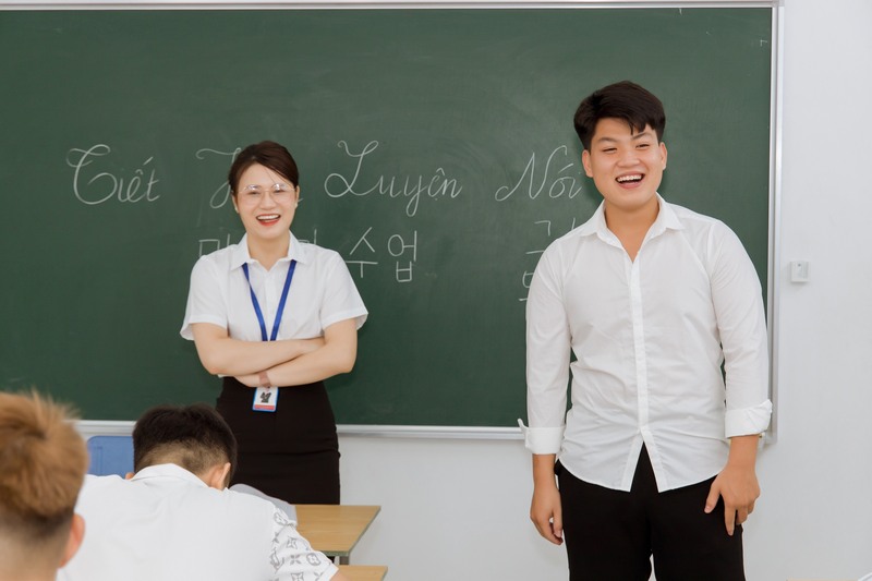 khóa học tiếng hàn trung cấp 4 - ảnh 2 khóa học tiếng hàn trung cấp 4 - ảnh 2